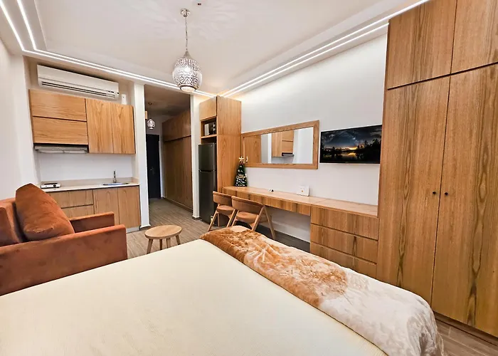 Free - Pool View With Wi-fi, Smart Tv, 3 Pools - Florenza Khamsin Apartment Hurghada