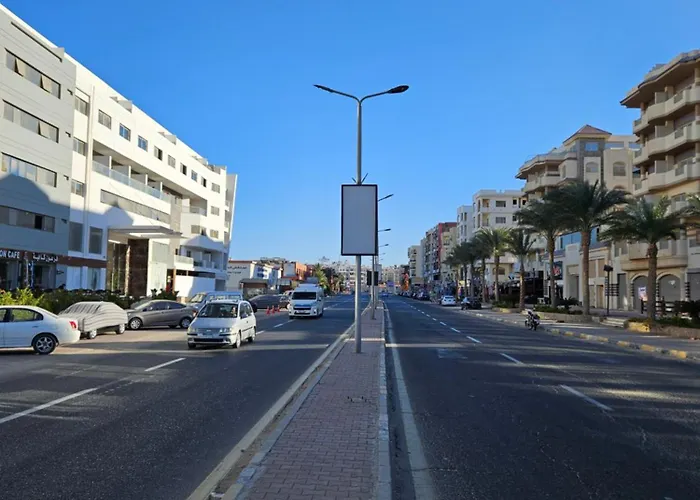 Free - Pool View With Wi-fi, Smart Tv, 3 Pools - Florenza Khamsin Hurghada