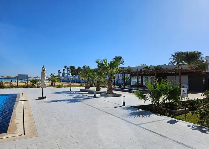 Free - Pool View With Wi-fi, Smart Tv, 3 Pools - Florenza Khamsin * Hurghada