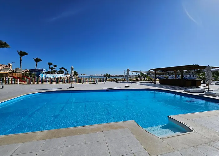 Free - Pool View With Wi-fi, Smart Tv, 3 Pools - Florenza Khamsin * Hurghada